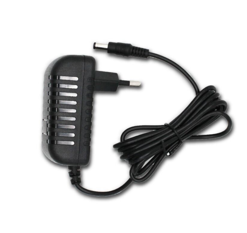 WELLPOWER WP-0601P 6 VOLT 1 AMPER PLASTİK KASA 5,5X2,5 MM